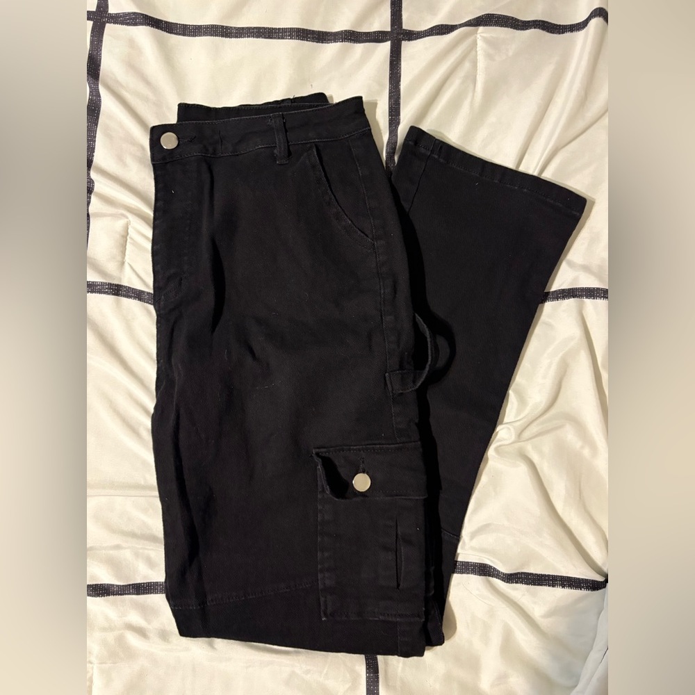 Amazon Women’s black cargo pants